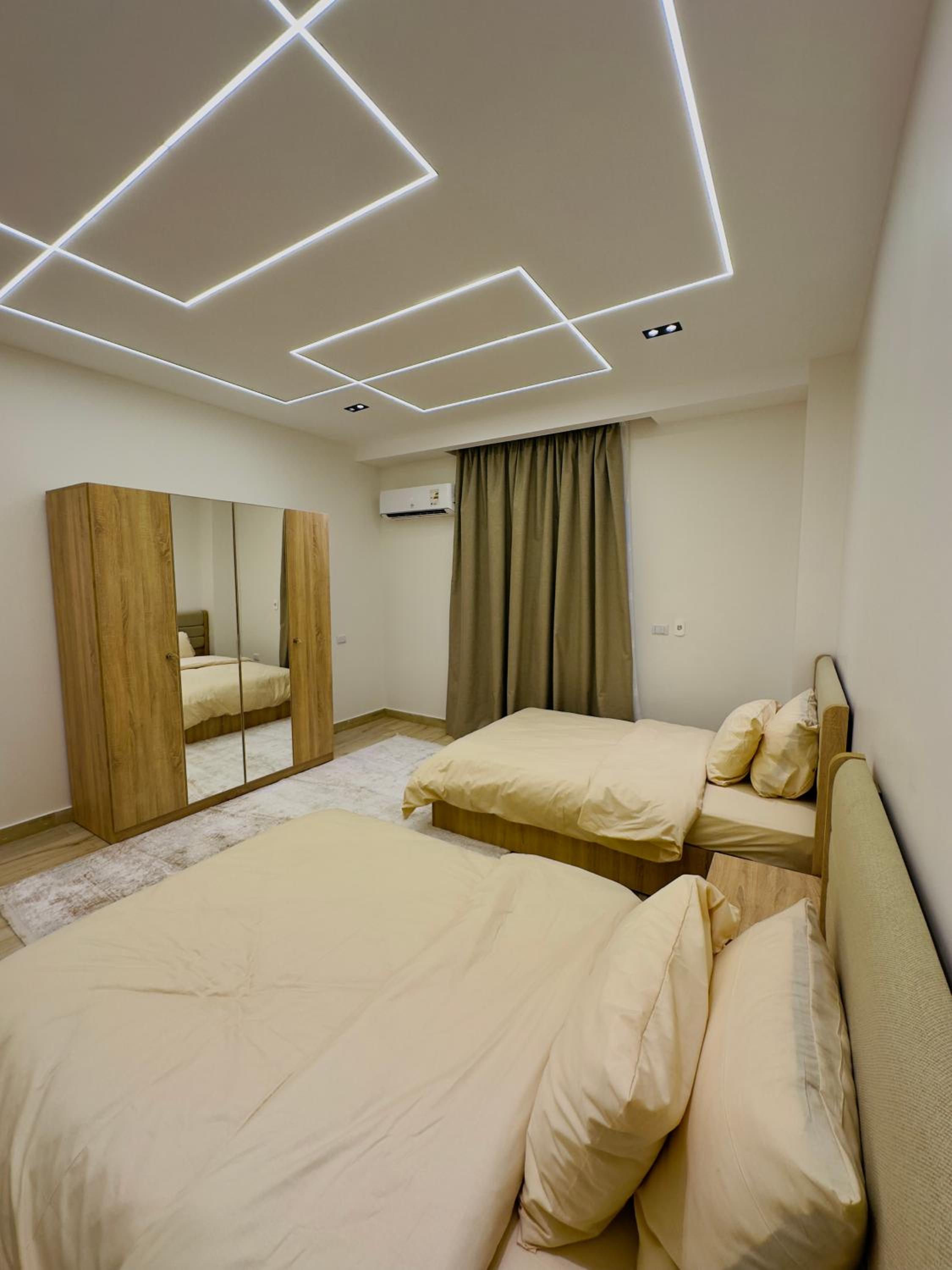 Lux private home Sheikh zayed