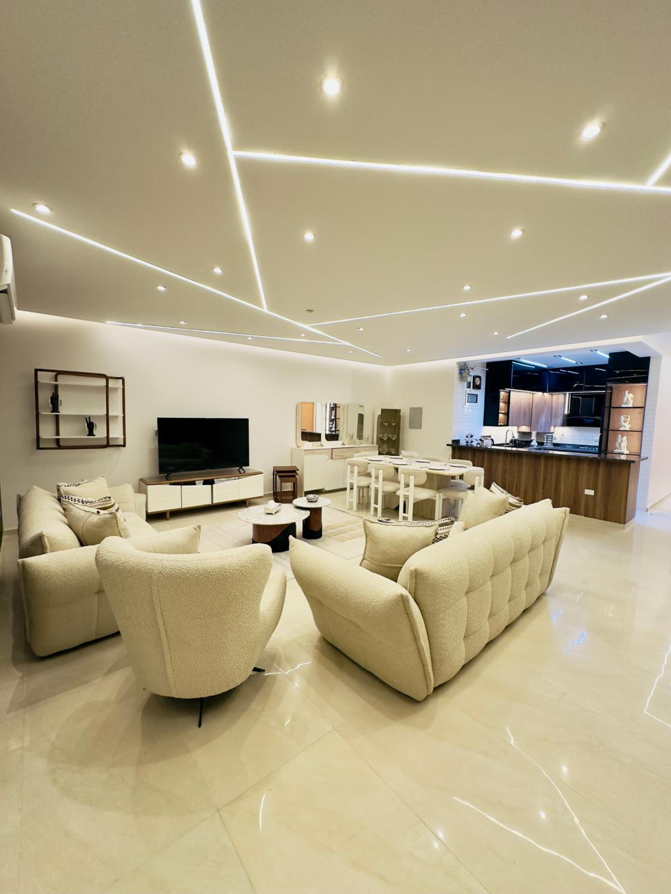 Lux private home Sheikh zayed