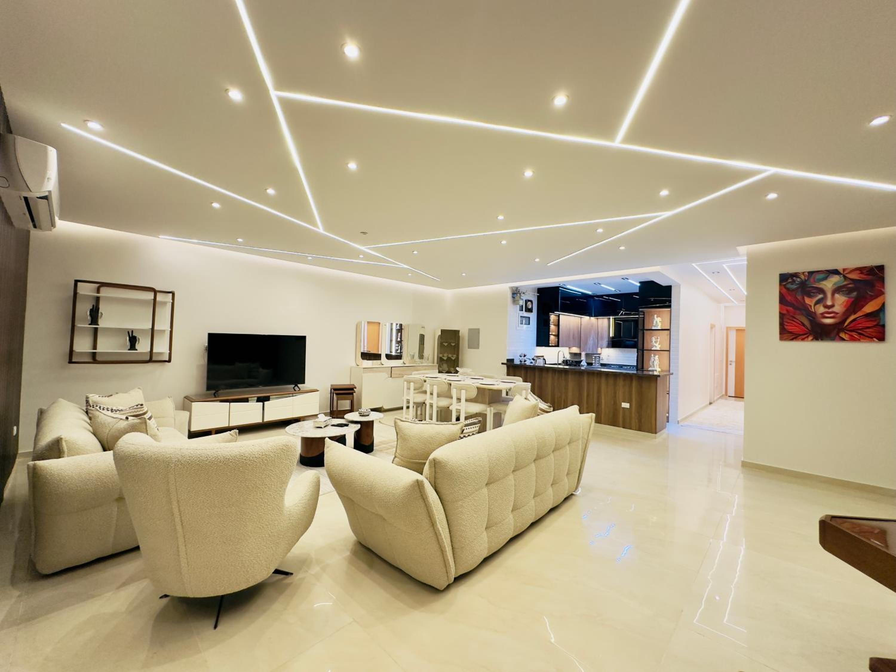 Lux private home Sheikh zayed