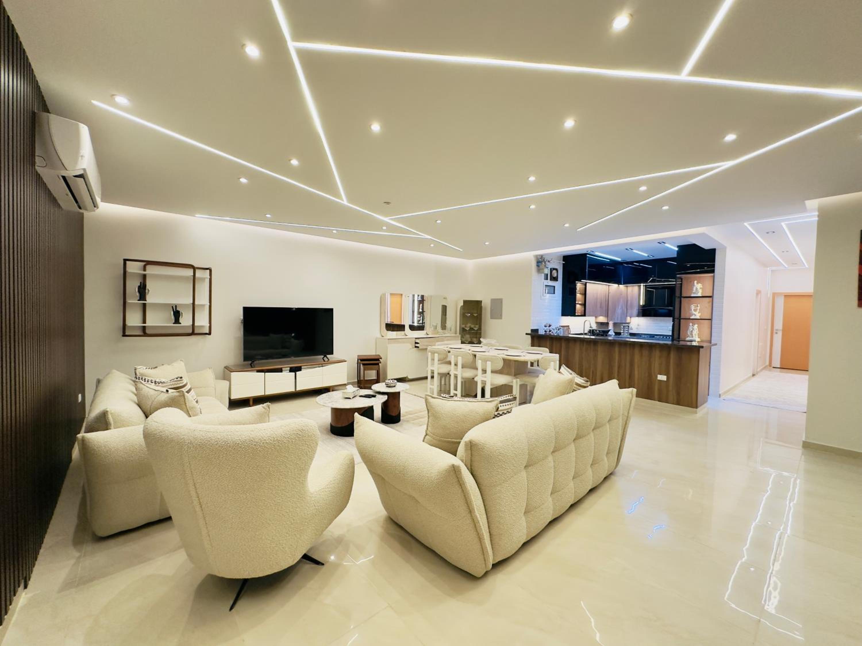 Lux private home Sheikh zayed