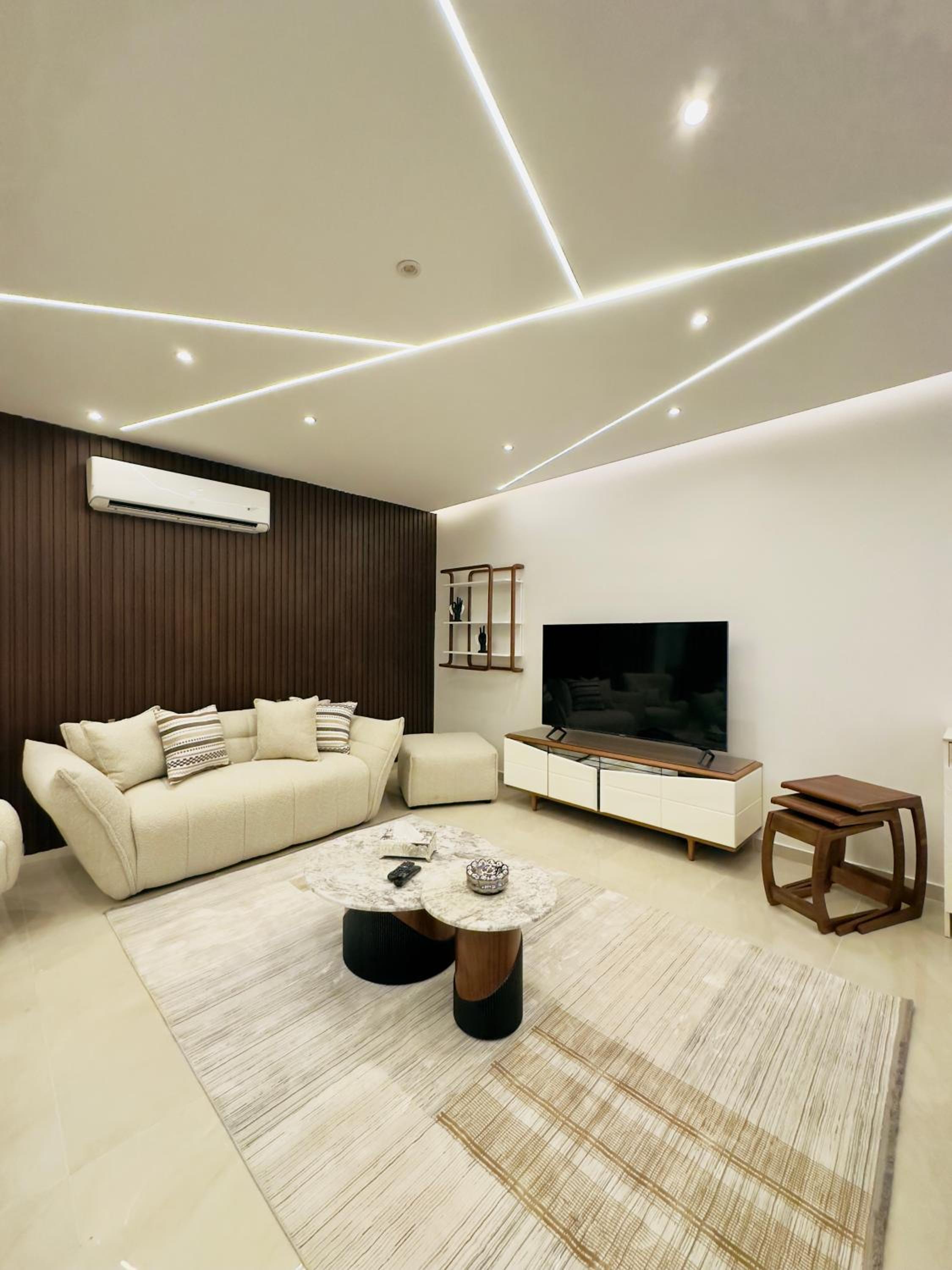 Lux private home Sheikh zayed