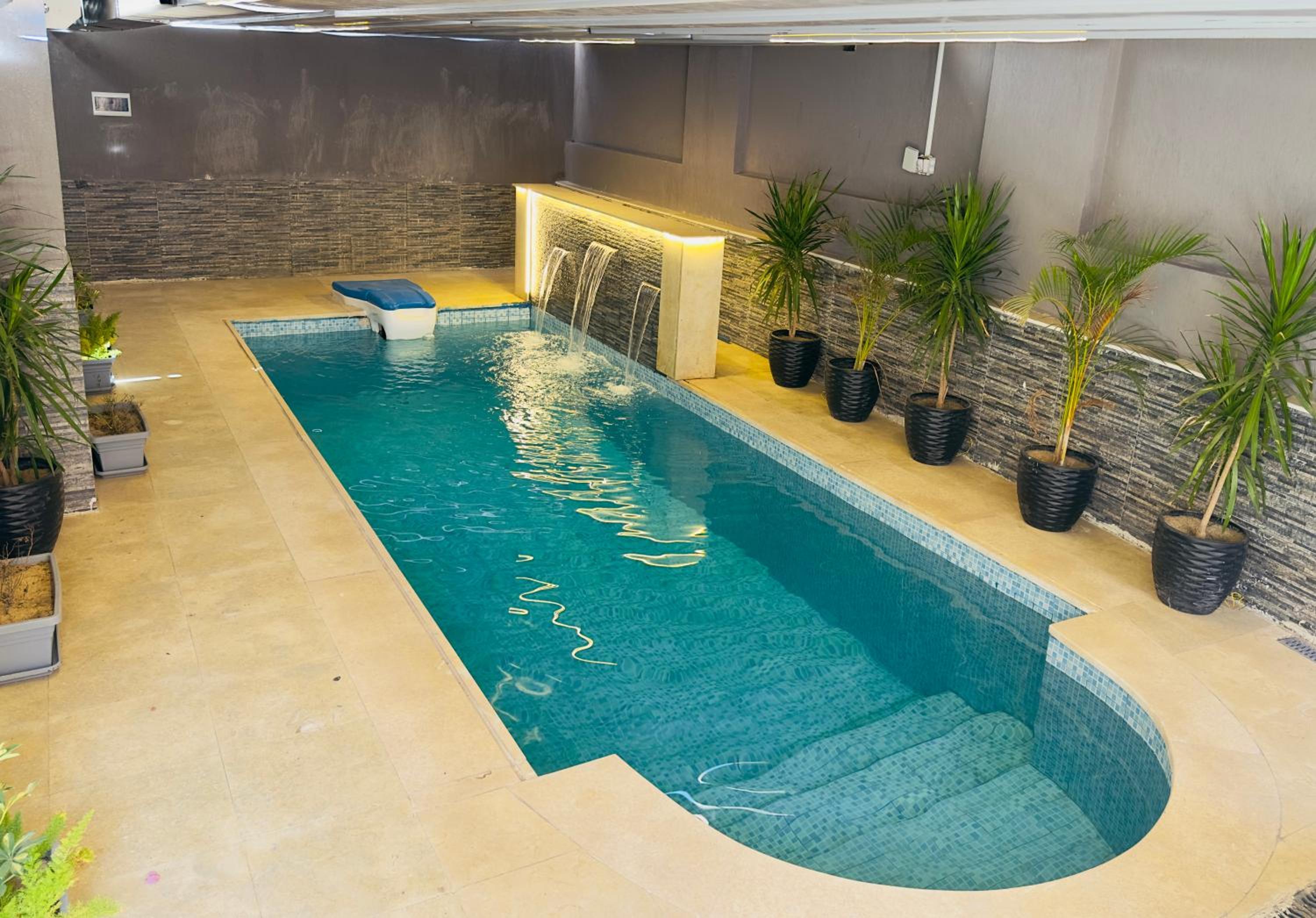 Lux private home Sheikh zayed