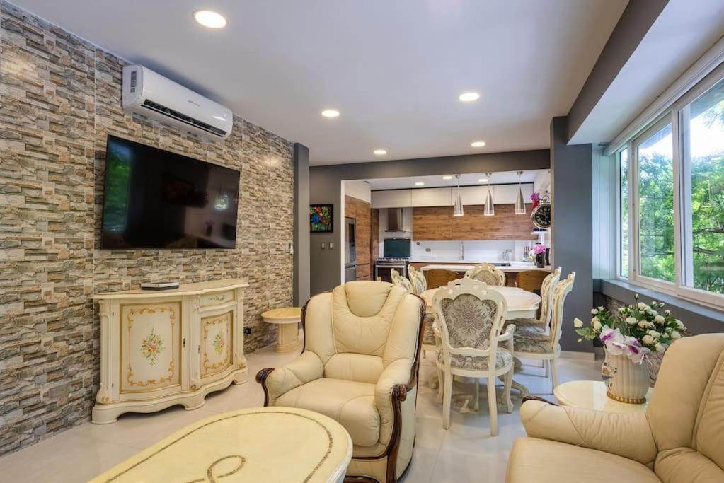 Primavera Luxury suite Ac Prime Location