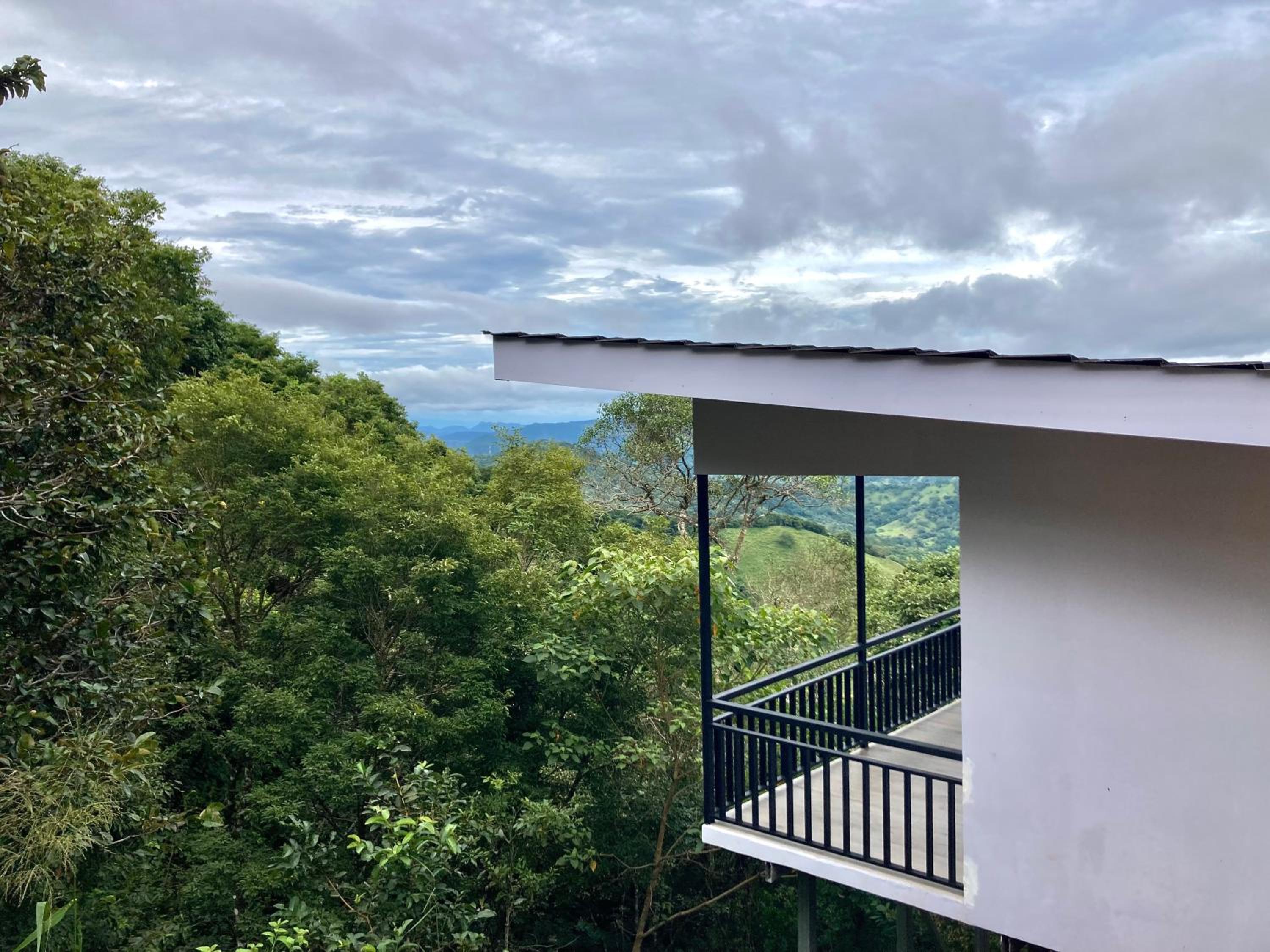 Nosara Hideaway 1 - Mountain View Cabins & BREAKFAST PROVIDED
