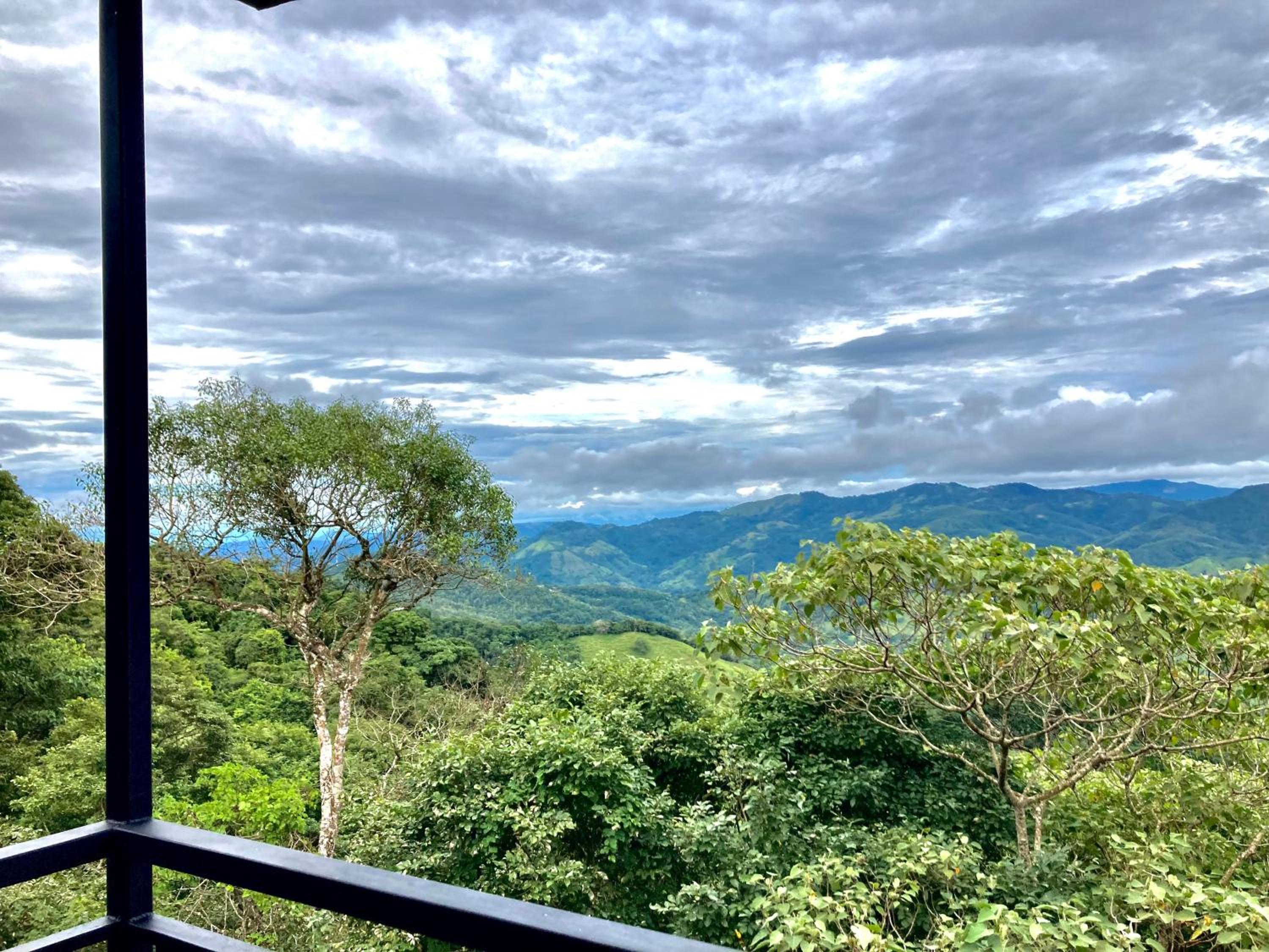 Nosara Hideaway 1 - Mountain View Cabins & BREAKFAST PROVIDED