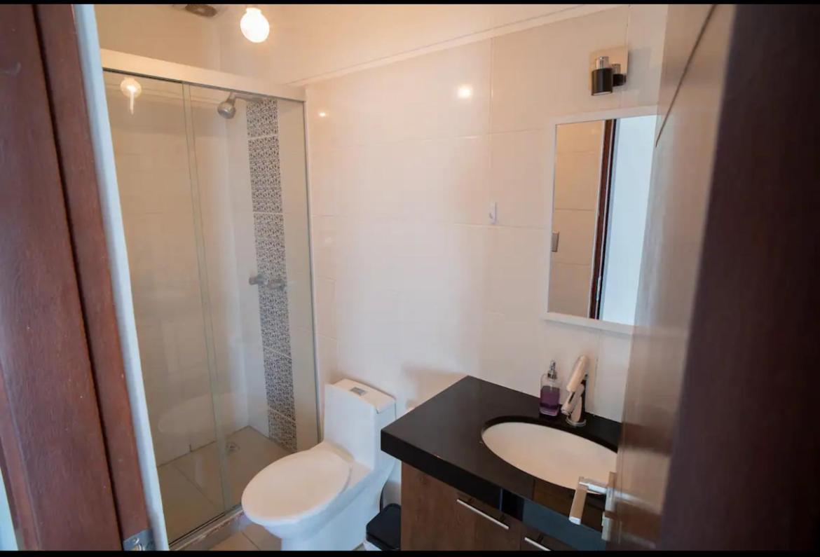 Relajate en Moderno y Elegante Apartamento Familiar con amplio balcón, en Zona Residencial Avenida Beni