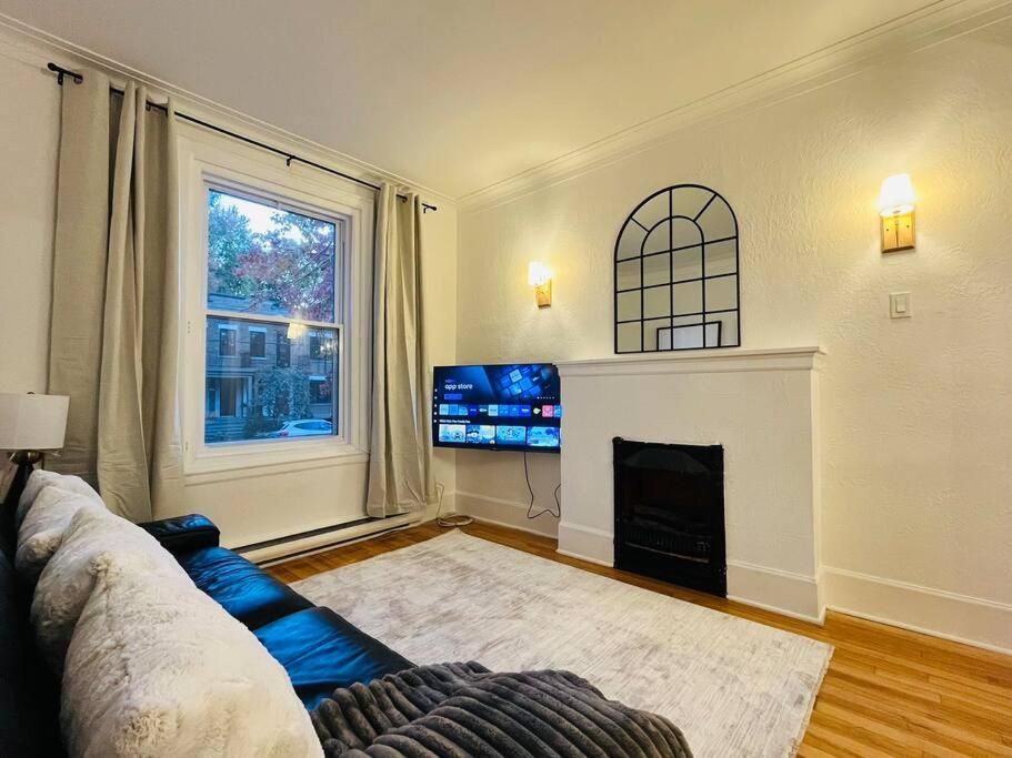 Charming 3BR Getaway, Free Parking & Near Metro
