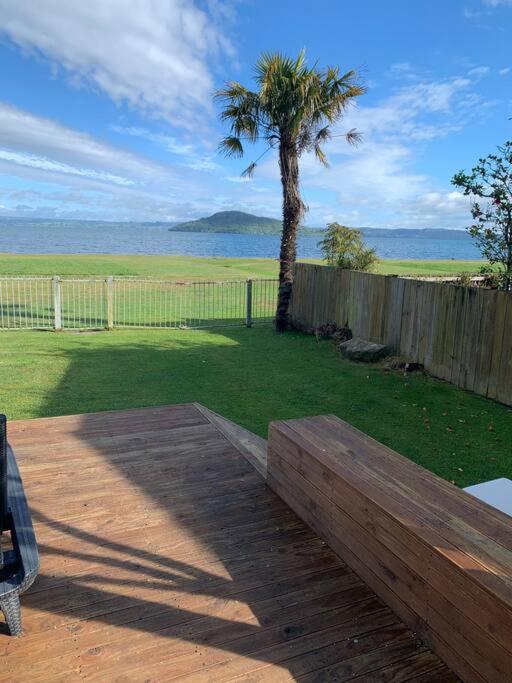 Beautiful Lakefront Location