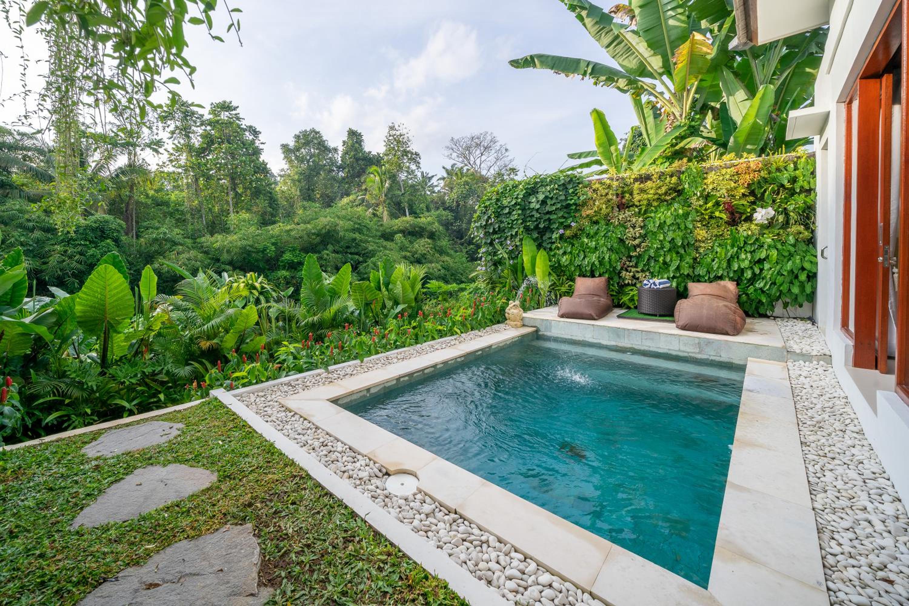 Jenar Ubud Villa view 3