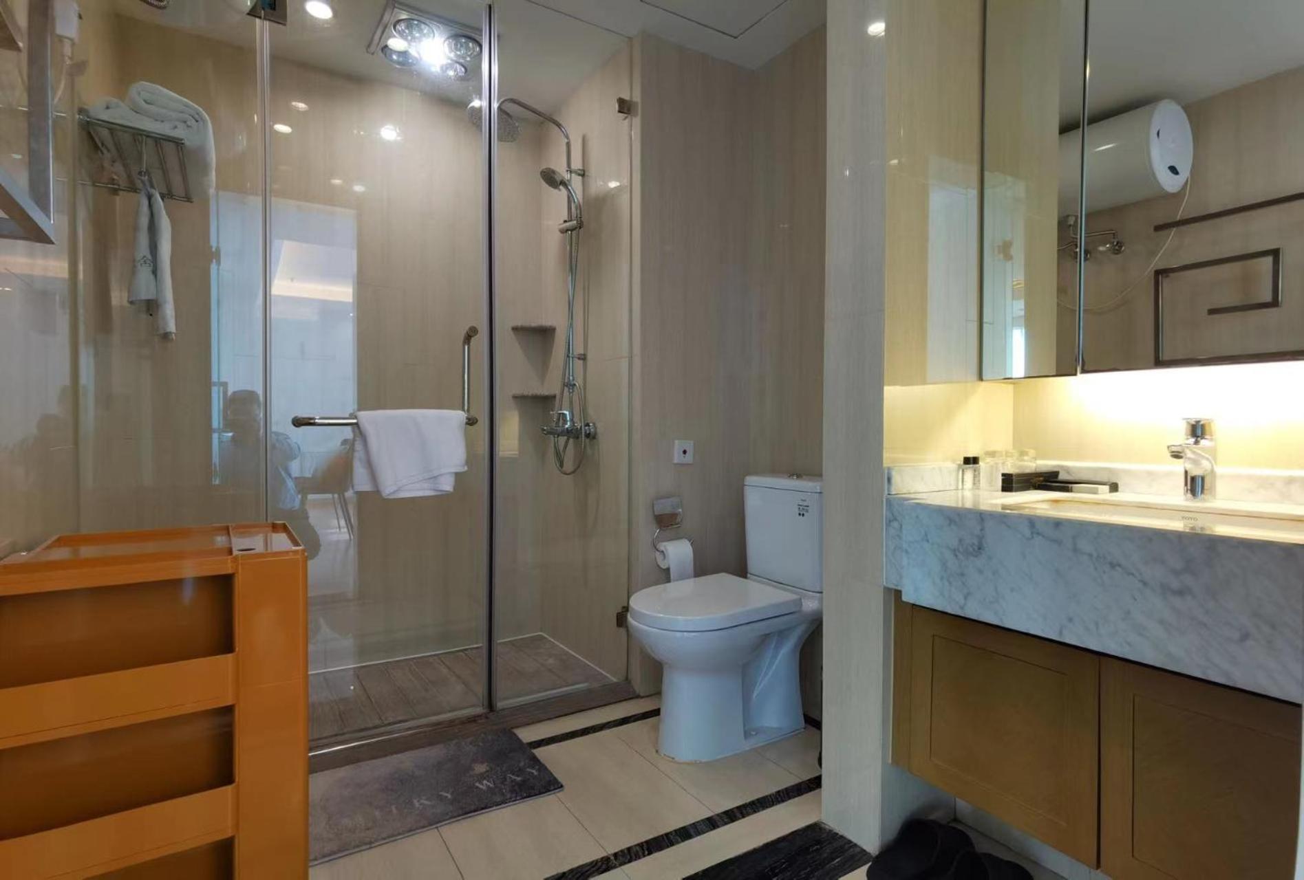 Shanghai Lerongju Boutique Apartment Metro Line 8 20meter