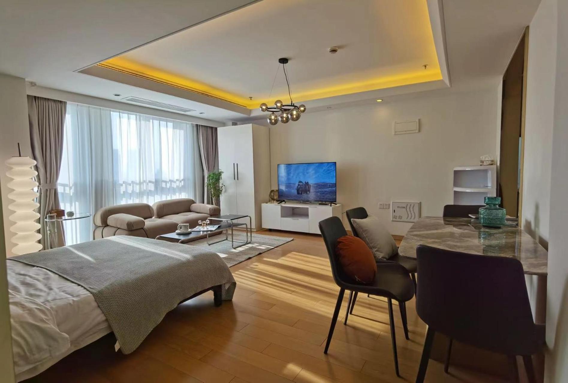 Shanghai Lerongju Boutique Apartment Metro Line 8 20meter