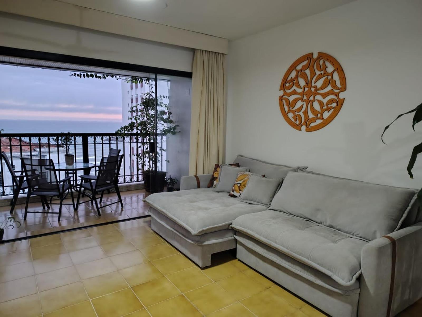 Ap Pitangueiras com vista deslumbrante pro mar lazer completo garagem e perto de tudo