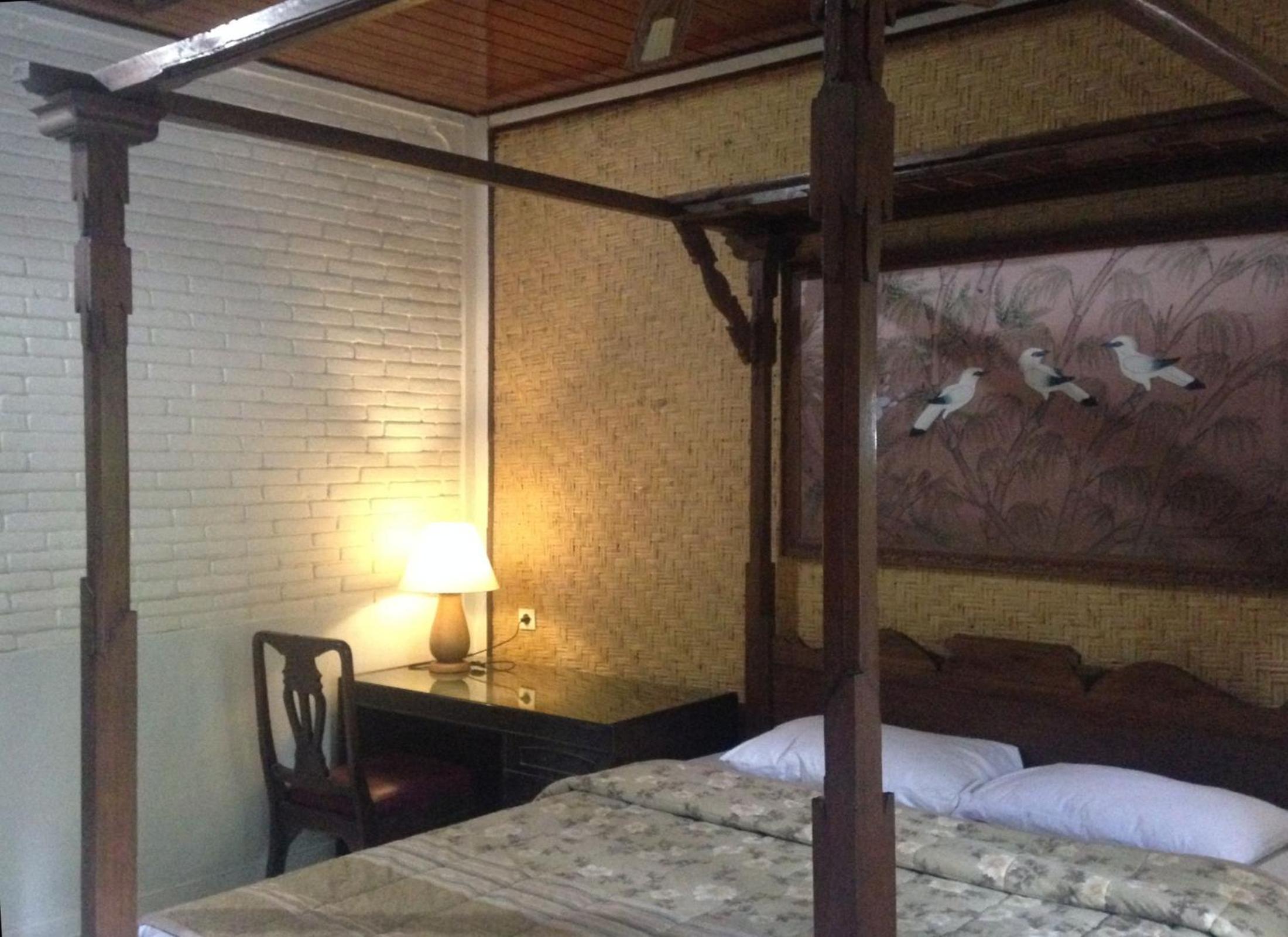 Dewa Bharata Bungalows Candidasa