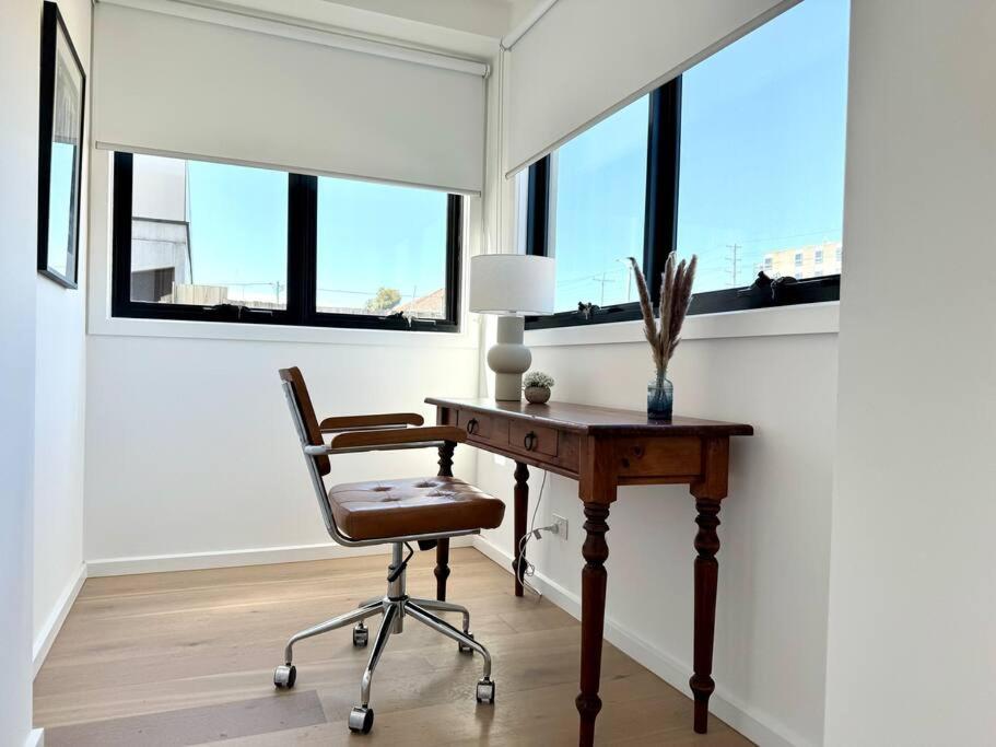 Footscray City Retreat - Full House & Parking