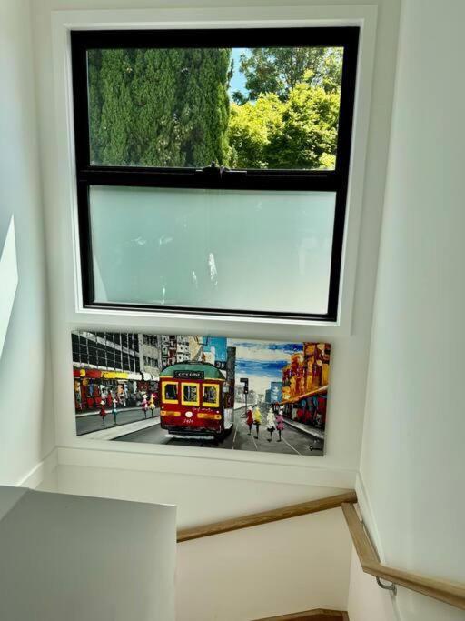 Footscray City Retreat - Full House & Parking