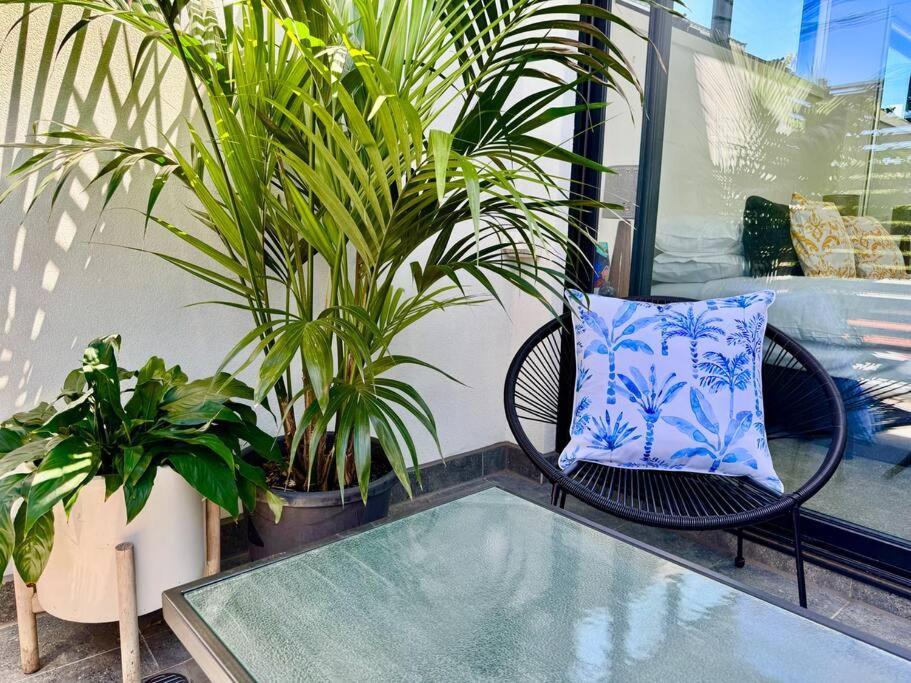 Footscray City Retreat - Full House & Parking