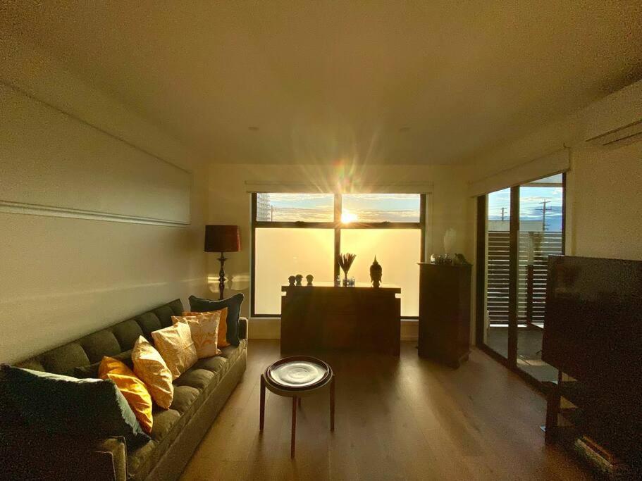 Footscray City Retreat - Full House & Parking