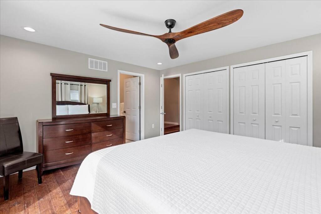 Furnished Home near GM Plant and Great Lakes Crossing Mall