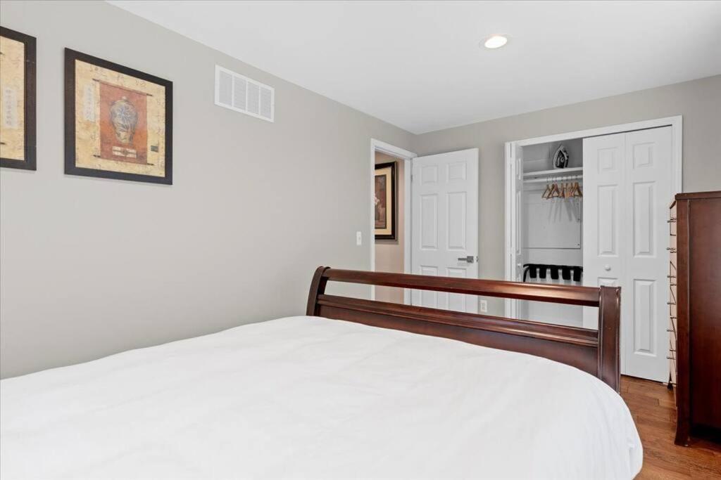 Furnished Home near GM Plant and Great Lakes Crossing Mall
