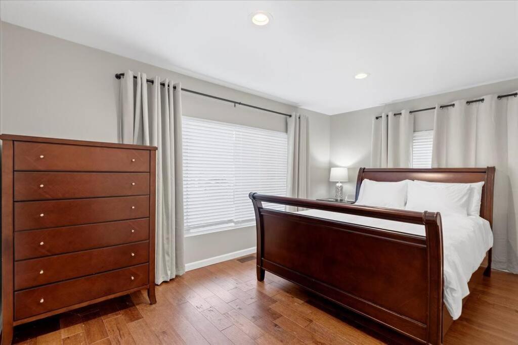 Furnished Home near GM Plant and Great Lakes Crossing Mall