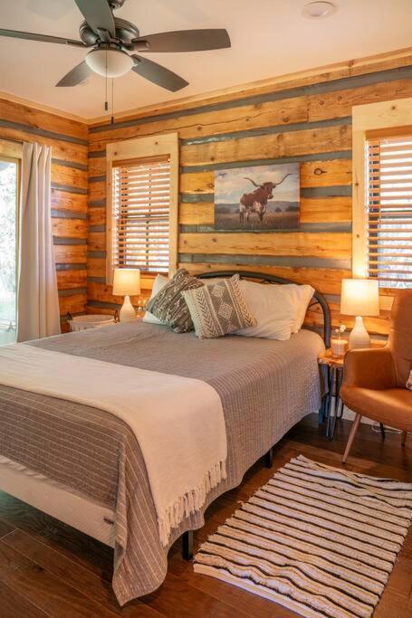 Moose Hollow Cabin Near Moscow view 4