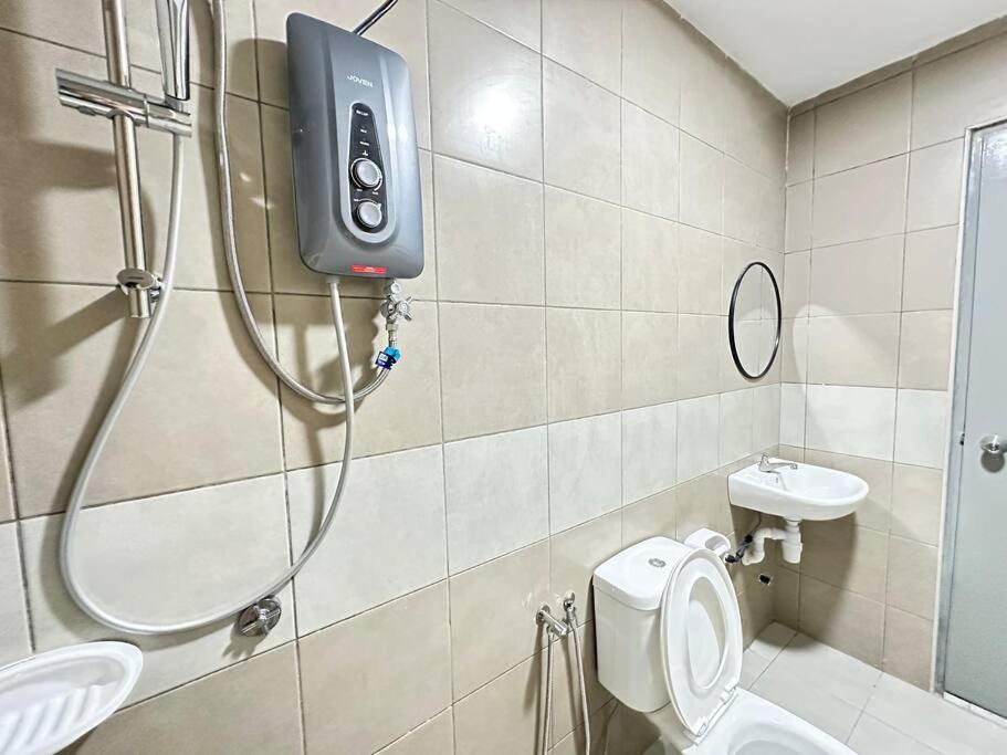 Cozy Stay near to Park & Melaka Town 6-8pax photo 5