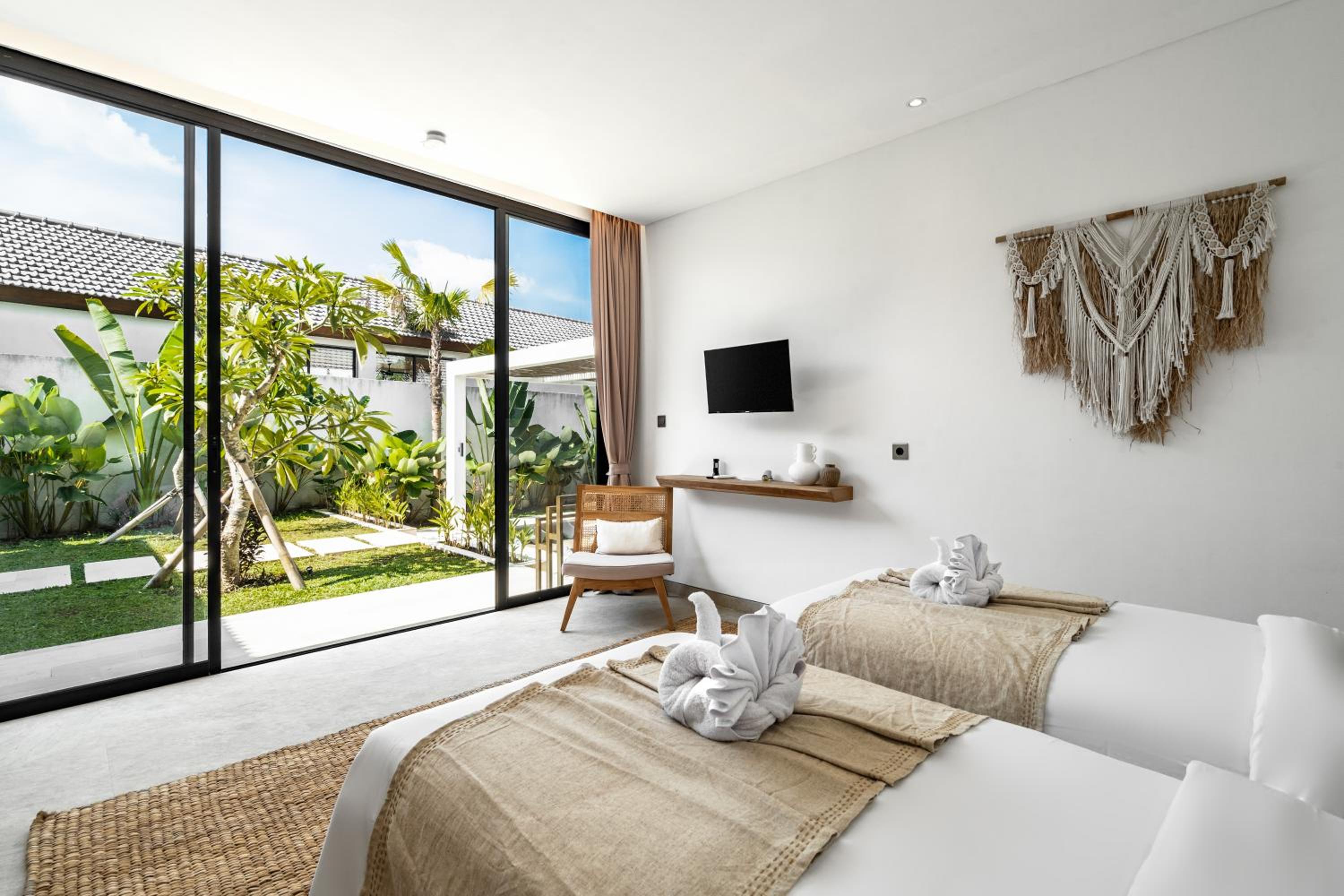 Villa Nwantiti by BaliSuperHost