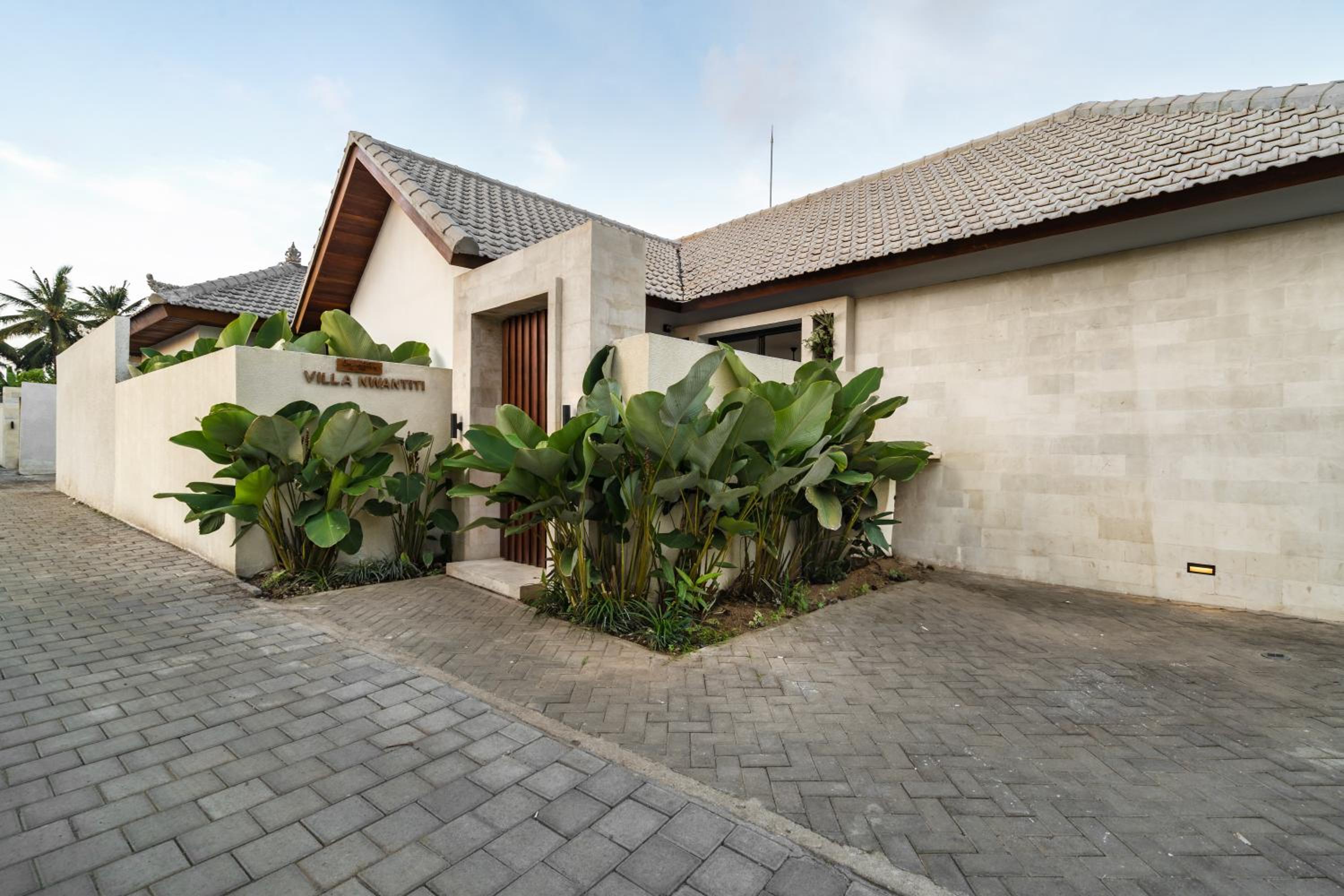 Villa Nwantiti by BaliSuperHost