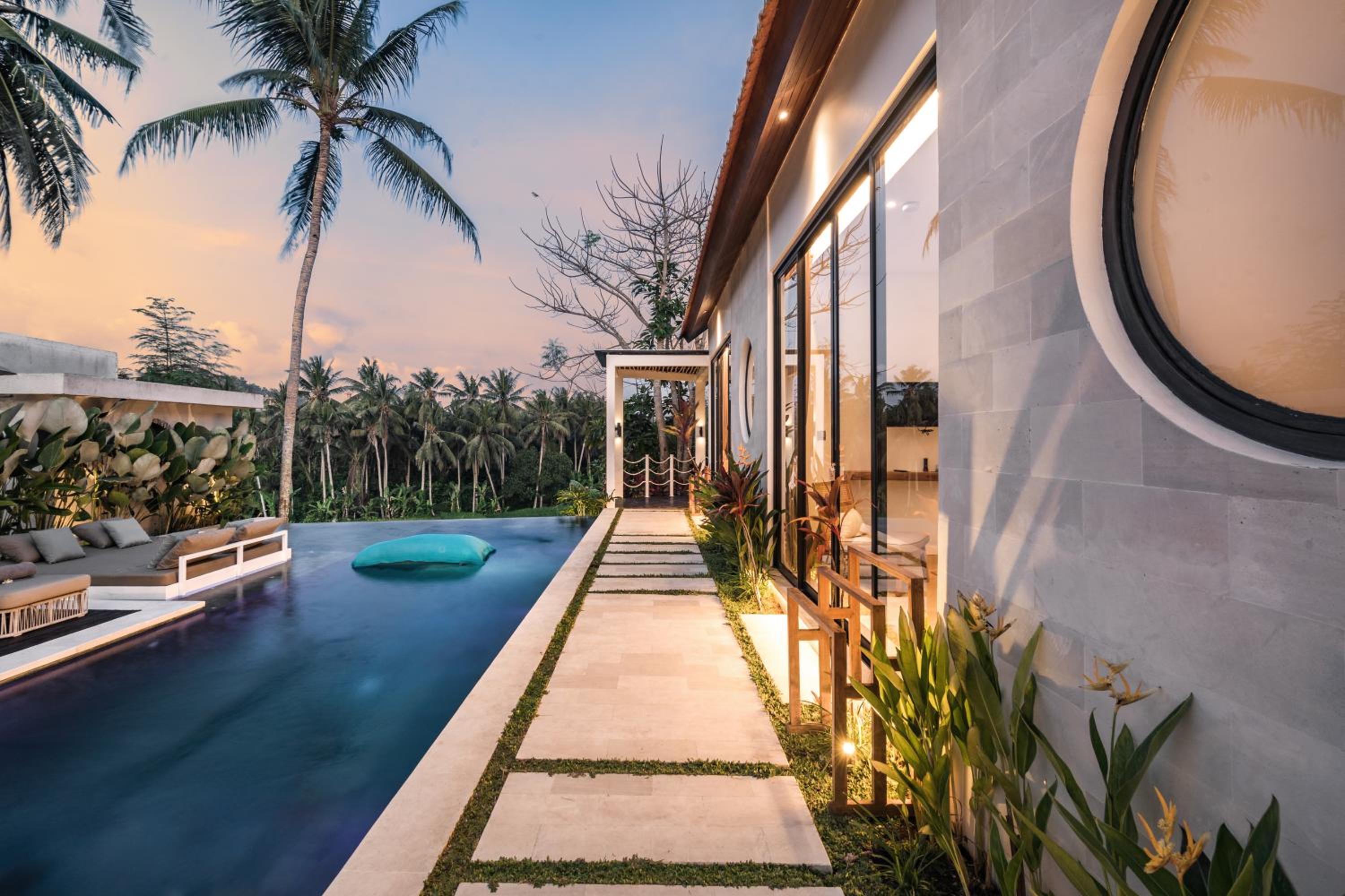 Villa Nwantiti by BaliSuperHost