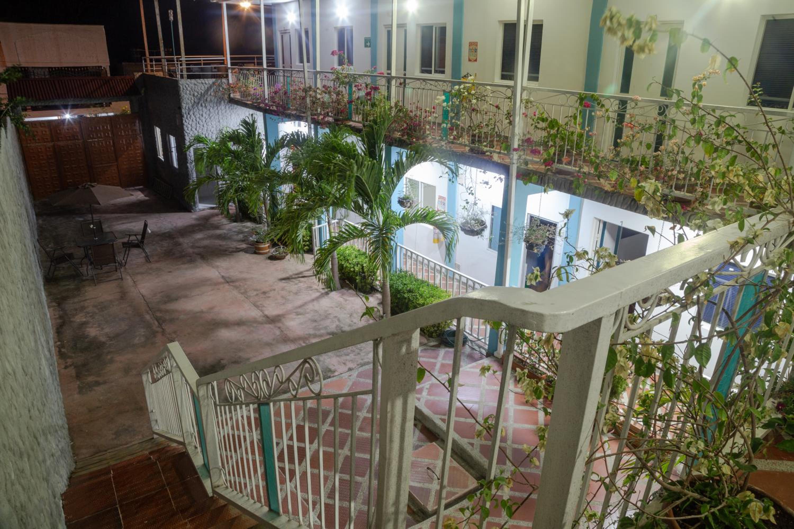 Hotel Palaa Mujuii Hotel - Image 1