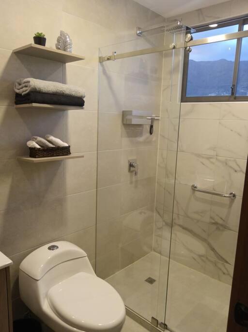 Extraordinario Estudio, Ubicación Perfecta