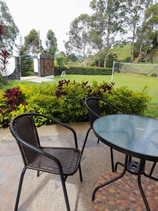Acogedora Casa De Campo Con Jakuzzi, Descanso Garantizado
