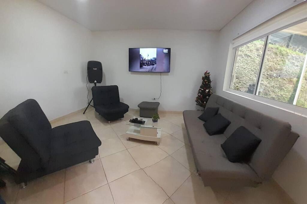 Acogedora Casa De Campo Con Jakuzzi, Descanso Garantizado