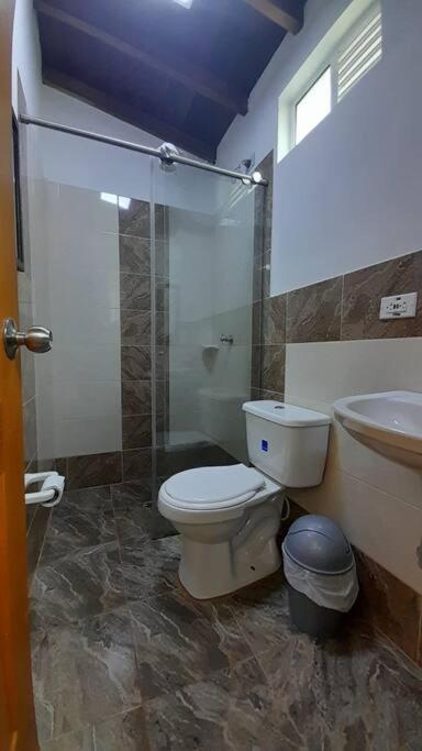 Acogedora Casa De Campo Con Jakuzzi, Descanso Garantizado