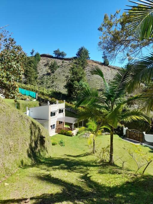 Acogedora Casa De Campo Con Jakuzzi, Descanso Garantizado