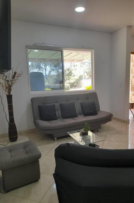 Acogedora Casa De Campo Con Jakuzzi, Descanso Garantizado