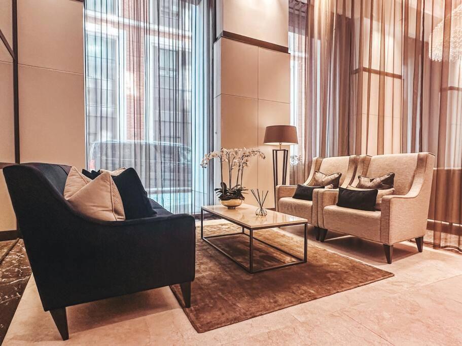 Cozy 2-Beds Family Condo in Central London