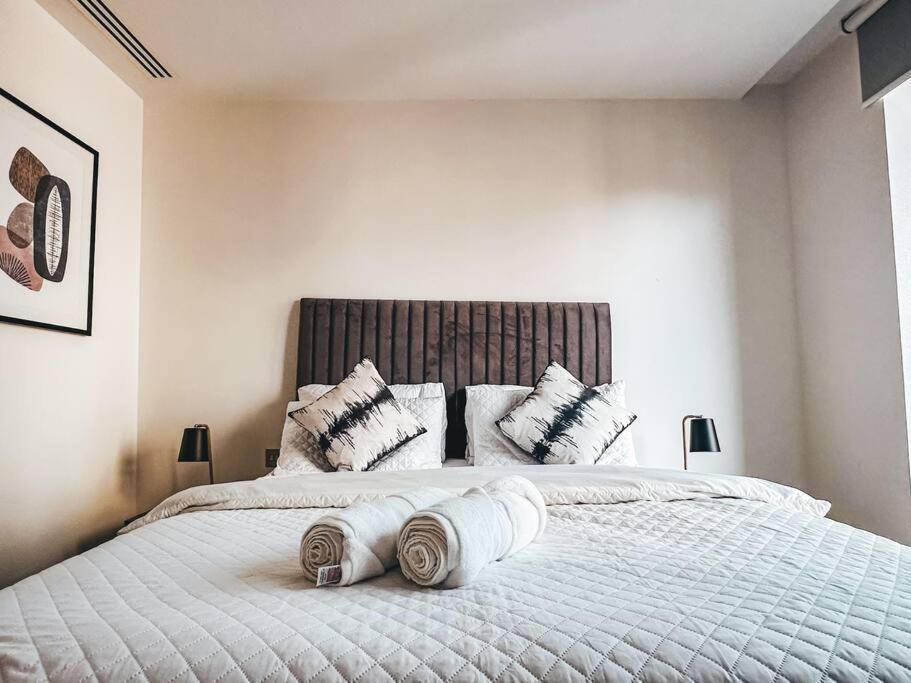 Cozy 2-Beds Family Condo in Central London