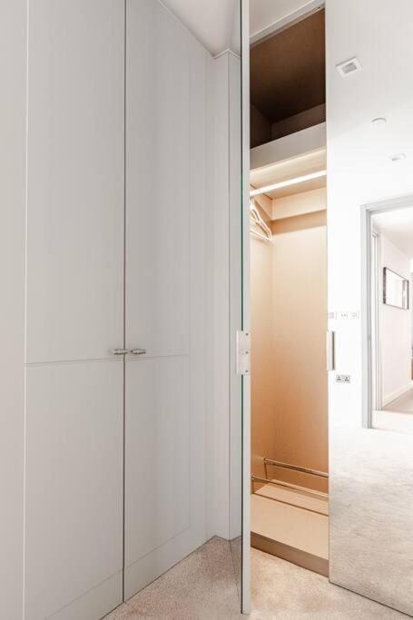 Cozy 2-Beds Family Condo in Central London