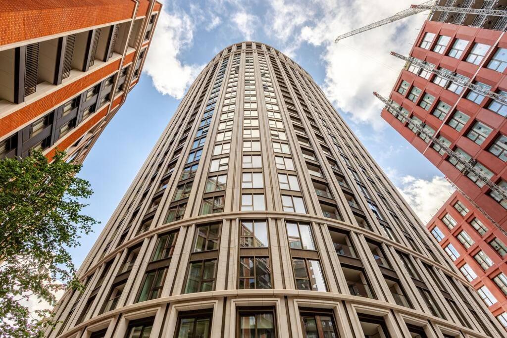 Cozy 2-Beds Family Condo in Central London