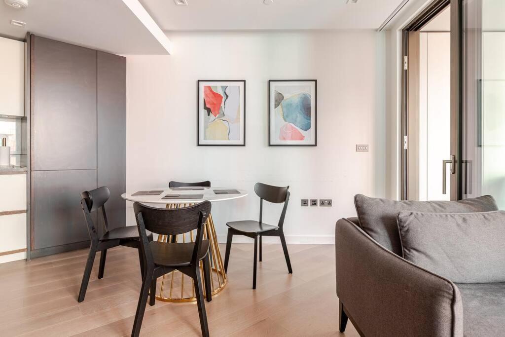 Cozy 2-Beds Family Condo in Central London
