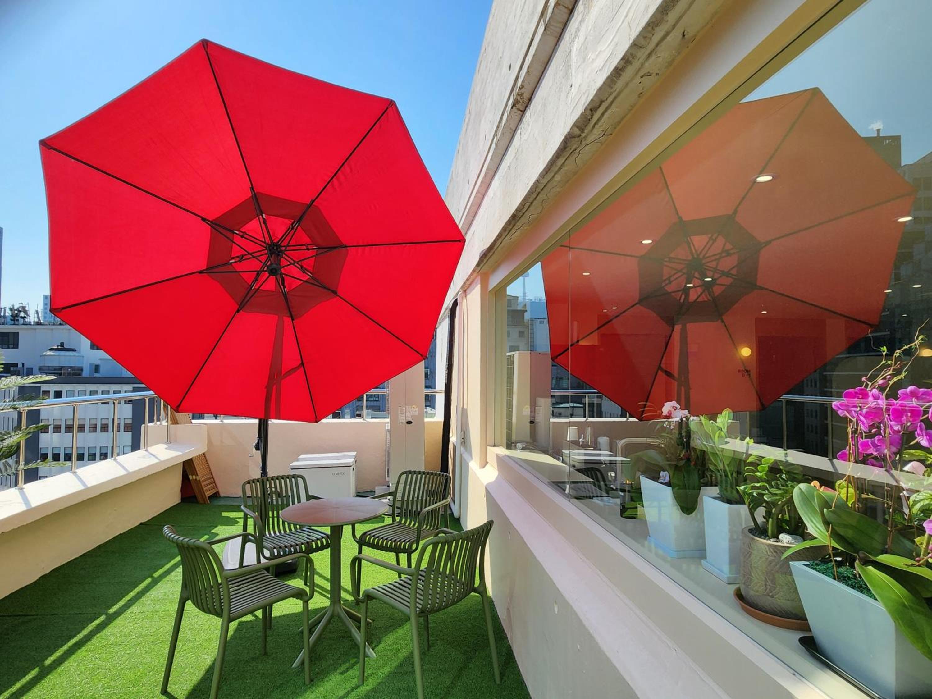 Myeongdong Hostel Zamshh - Female Only