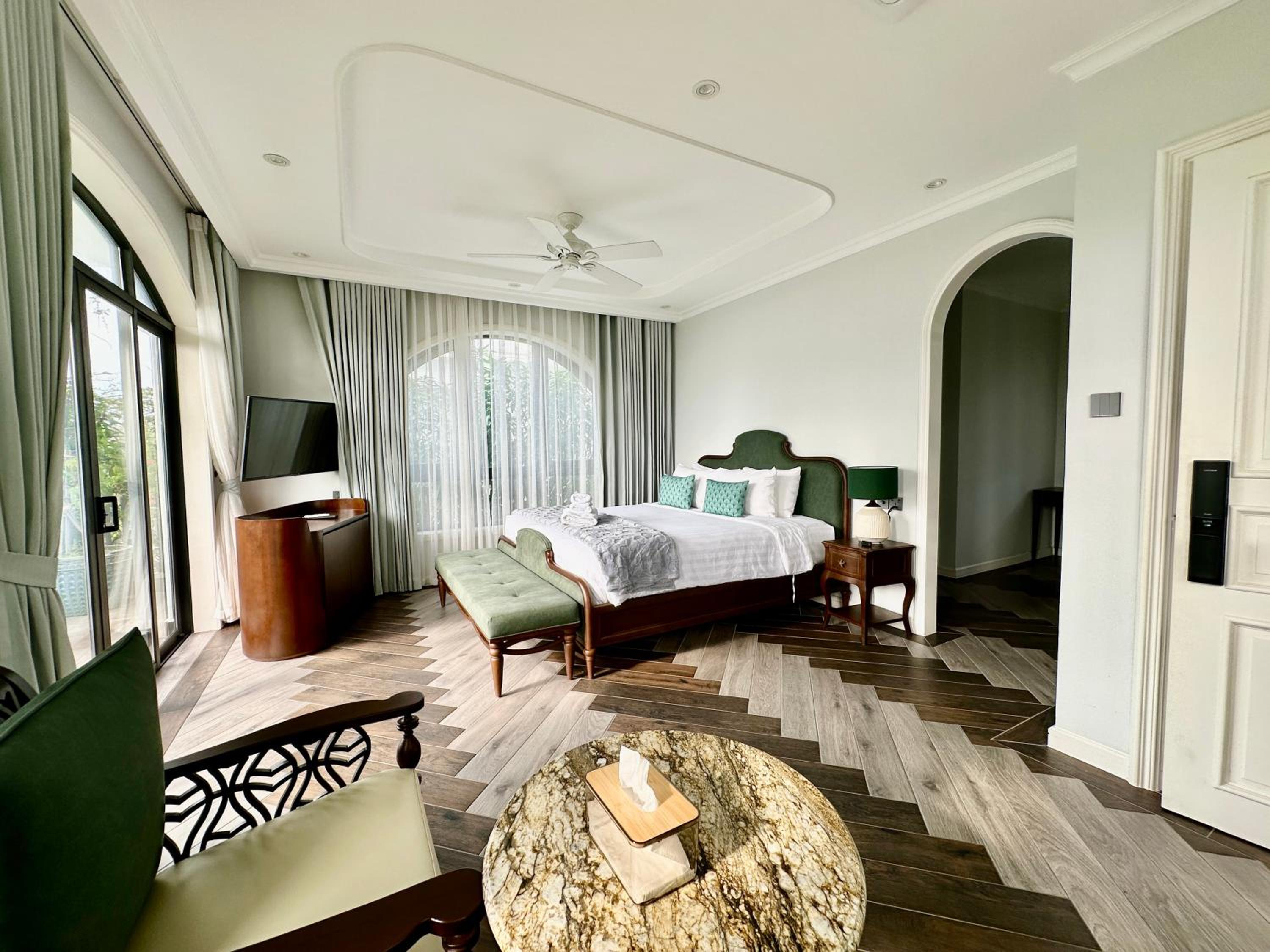 Bellevue west Phu Quoc 4BR beachfront Villa with private swimming pool