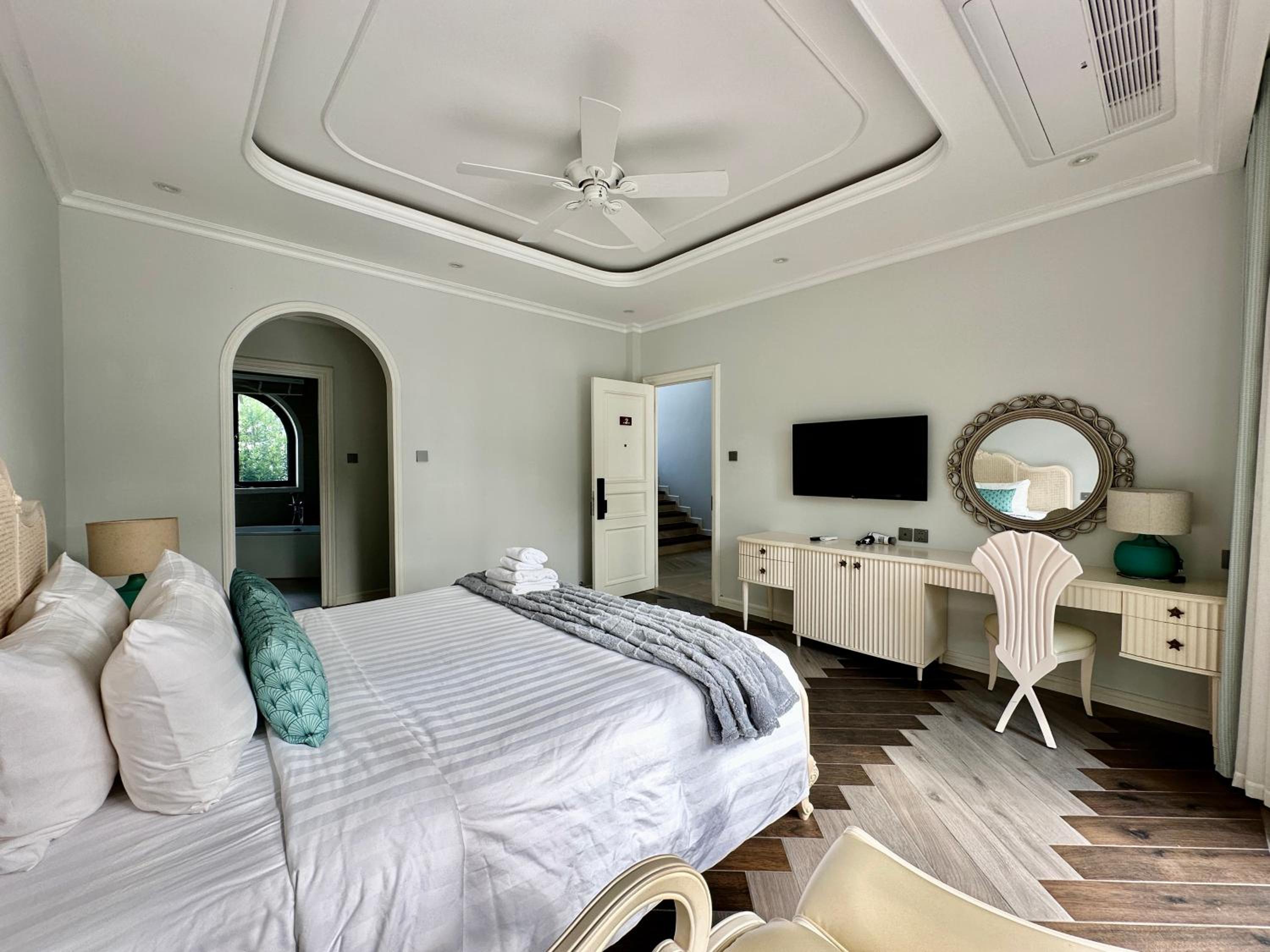 Bellevue west Phu Quoc 4BR beachfront Villa with private swimming pool