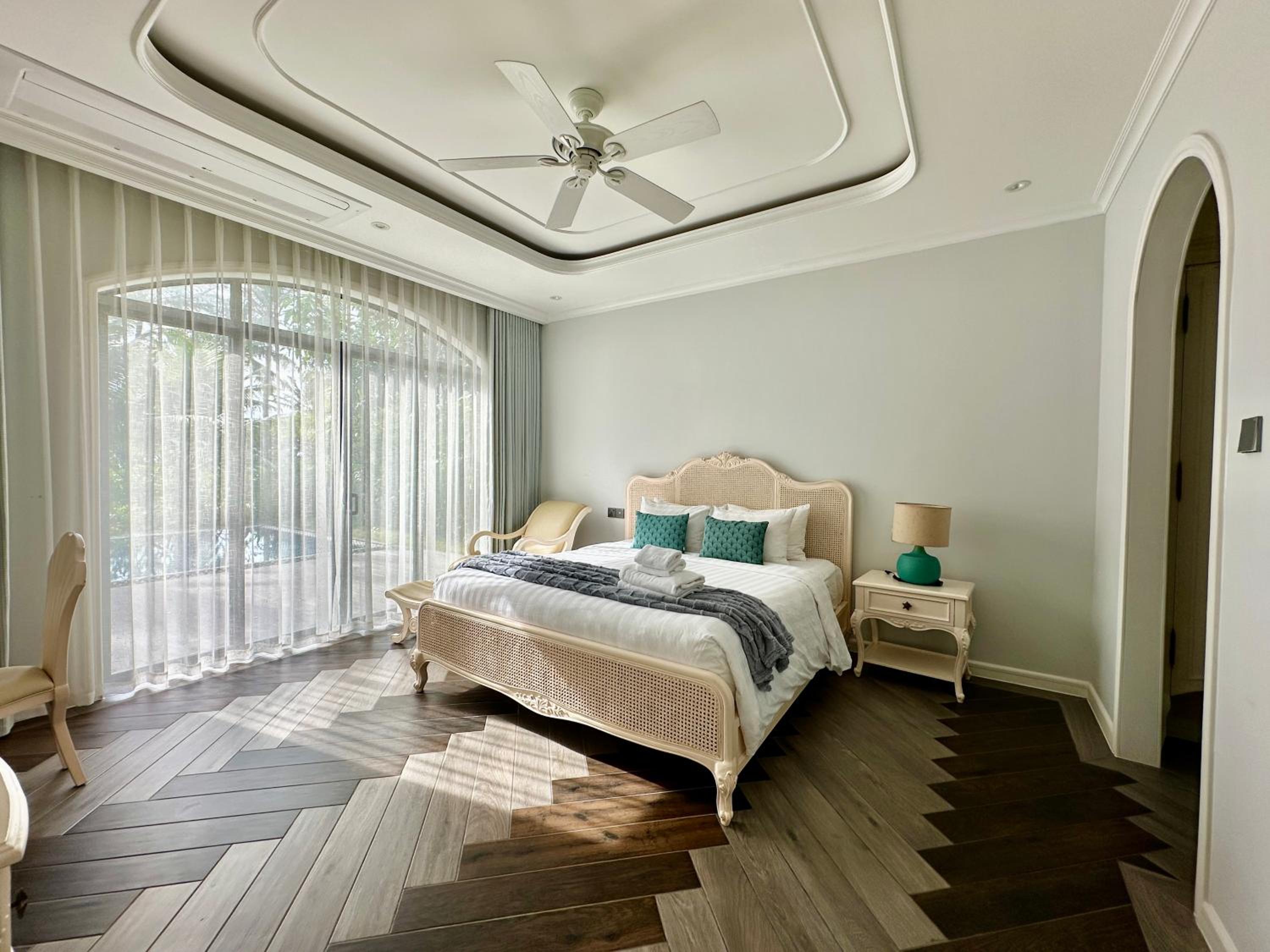 Bellevue west Phu Quoc 4BR beachfront Villa with private swimming pool