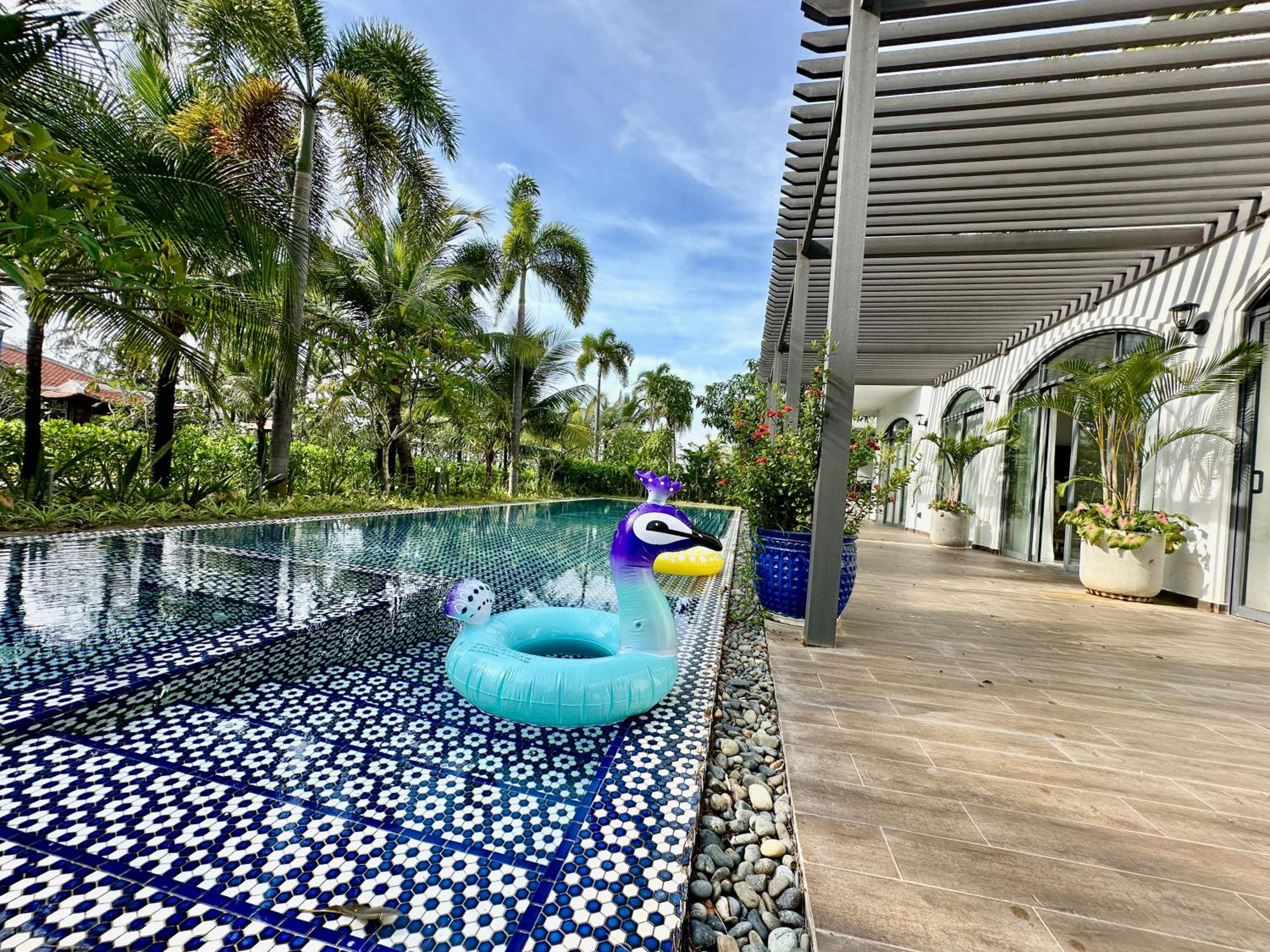 Bellevue west Phu Quoc 4BR beachfront Villa with private swimming pool