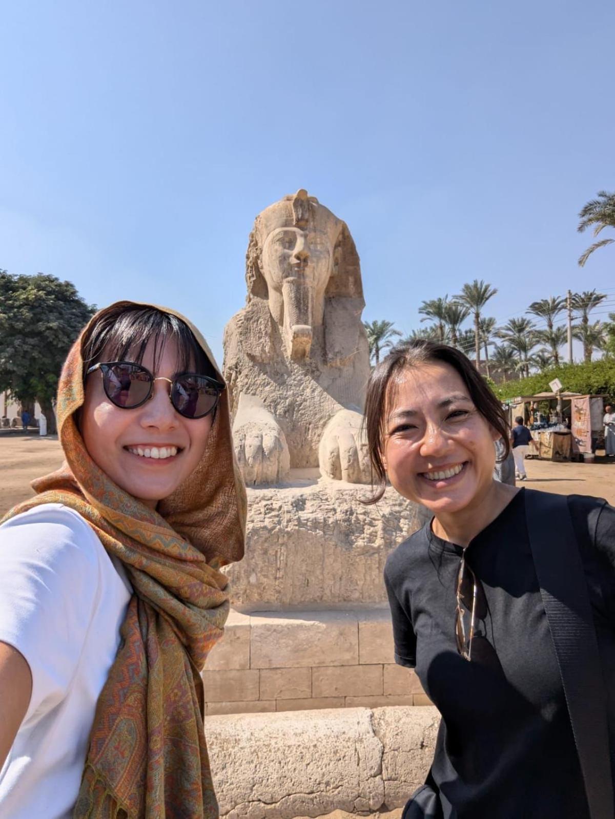 Jana Pyramids view inn