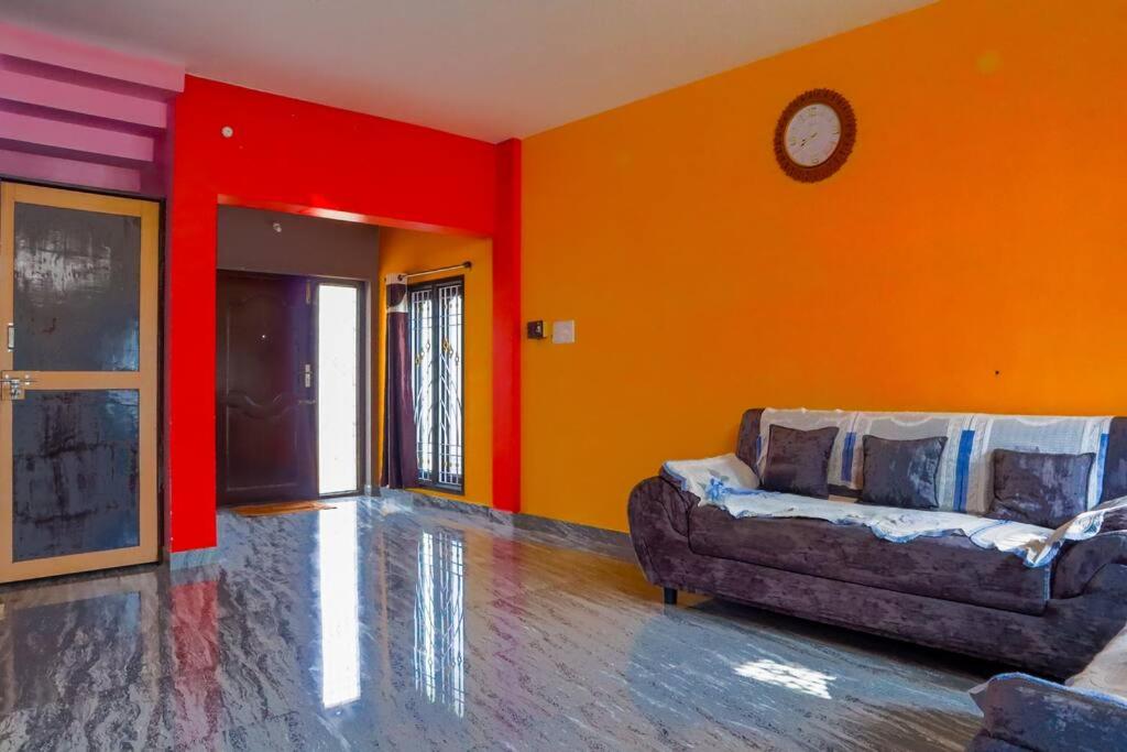 Lakeside Home Stay Villa view 5