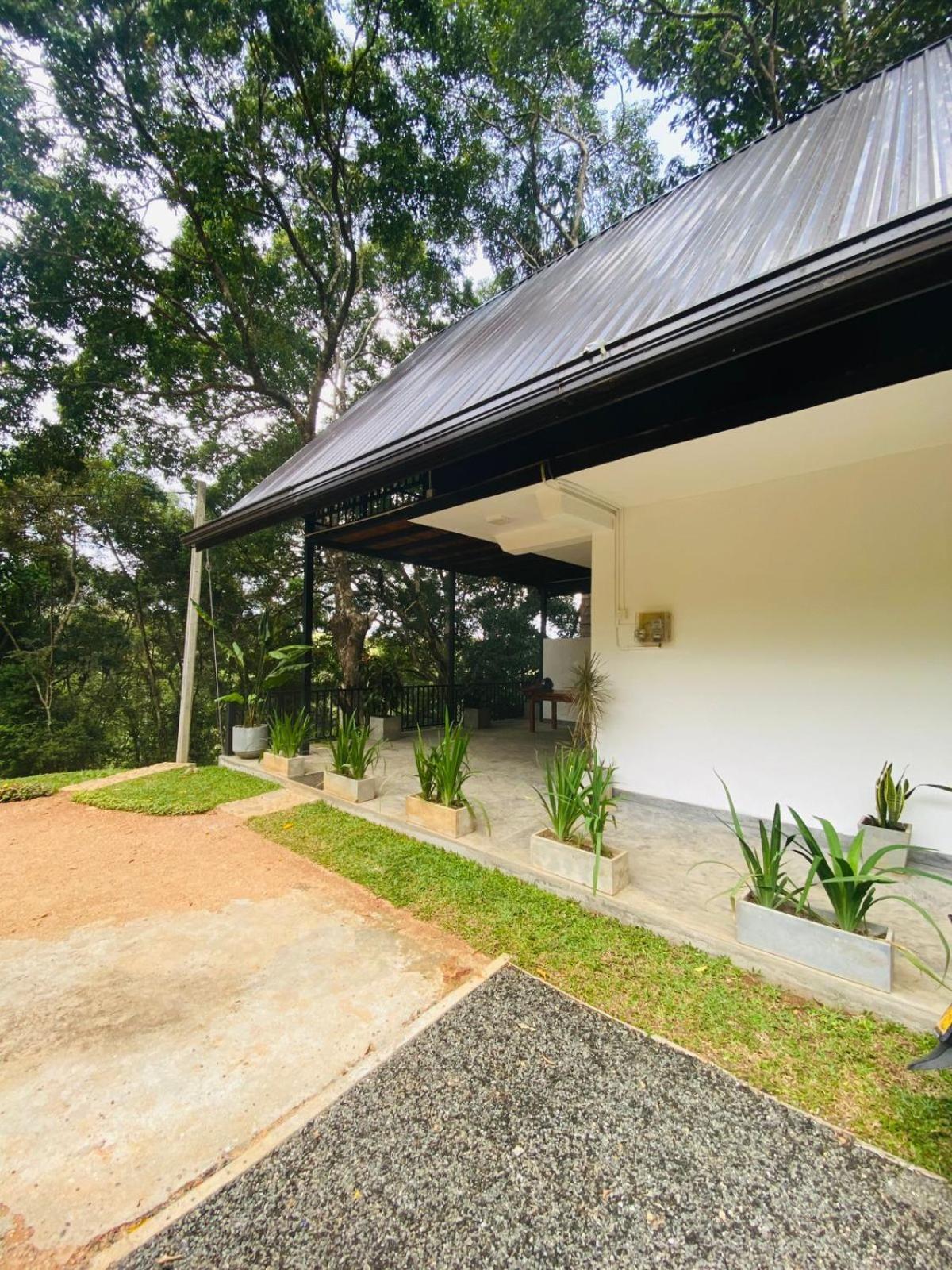 Belihuloya Lotus Villa view 5