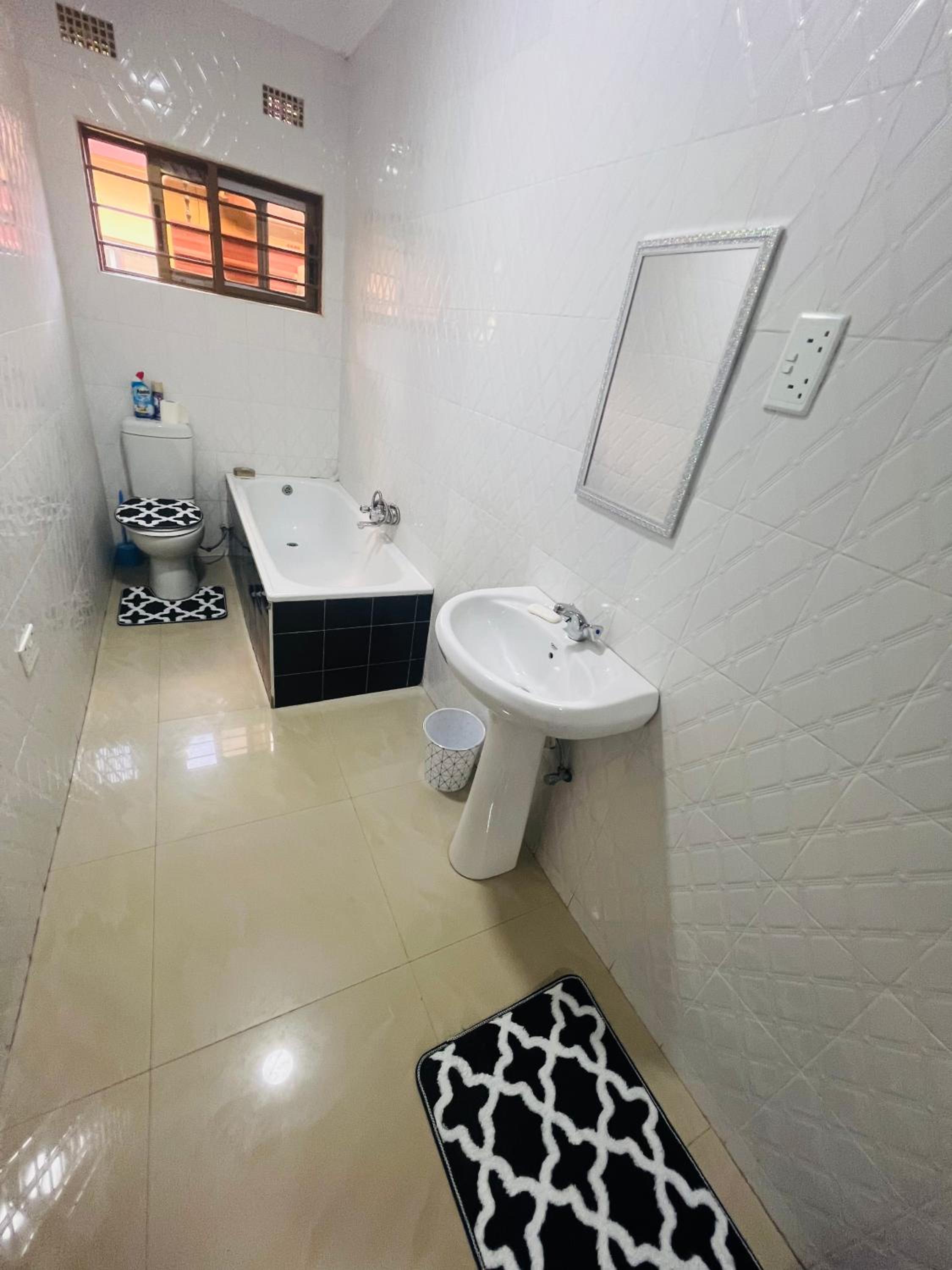 Salama Park, Optic Fiber, Solar, Three Bedrooms view 4